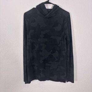 Lululemon Men's Black Camo Print Hooded Long Sleeve Workout Top Size Small
